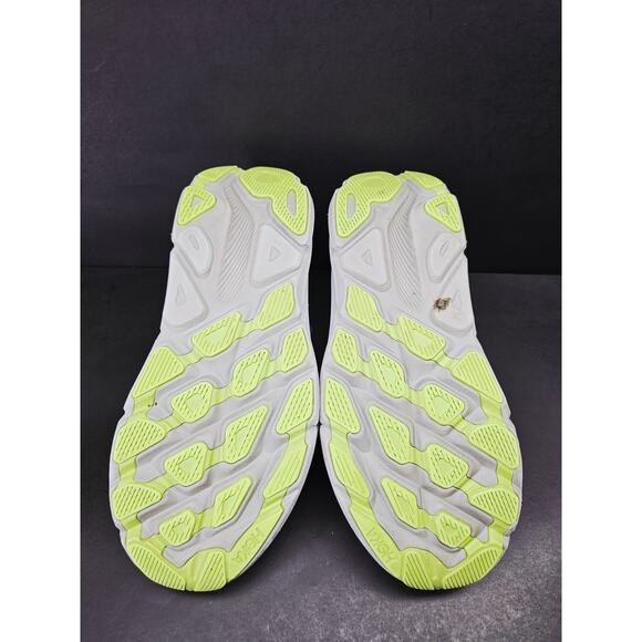 Hoka Women 10 Comfy footwear - Picture 5 of 9